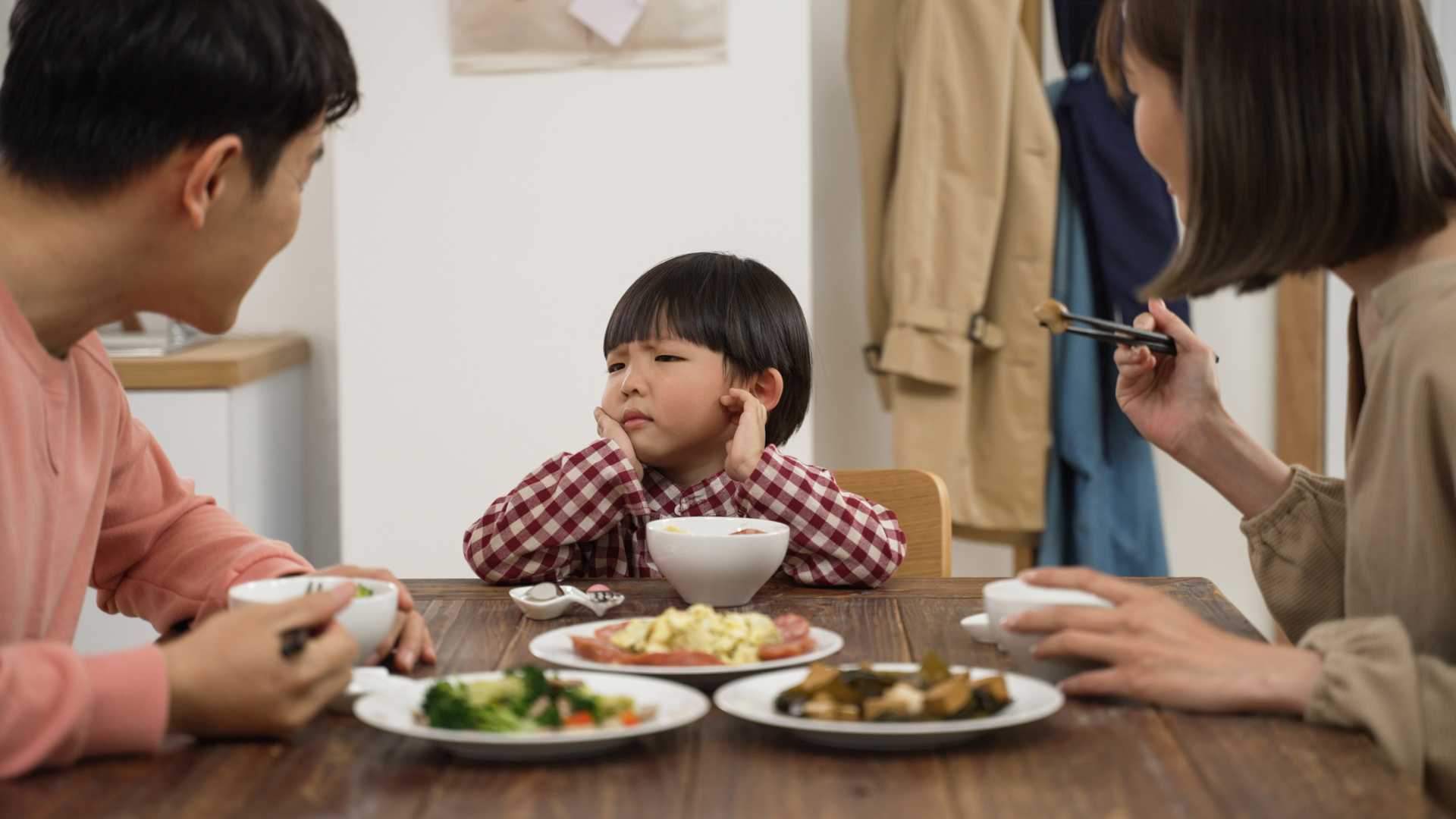 Autism and Fussy Eating: 7 Effective Strategies for Introducing New Foods